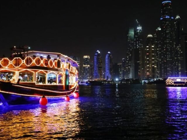 Dhow Cruise Dubai Marina2